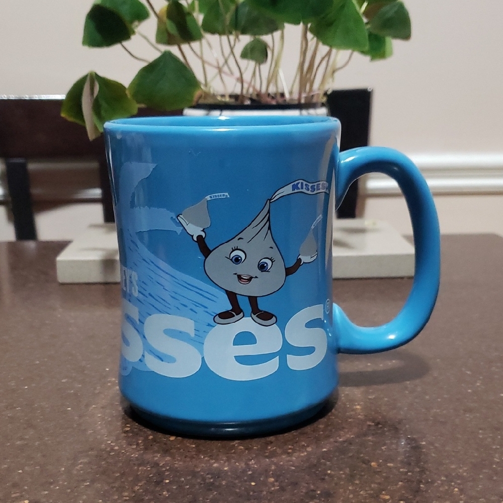HERSHEY'S KISSES COFFEE MUG. TEA CUP MUG. Art Deco Print Mug.